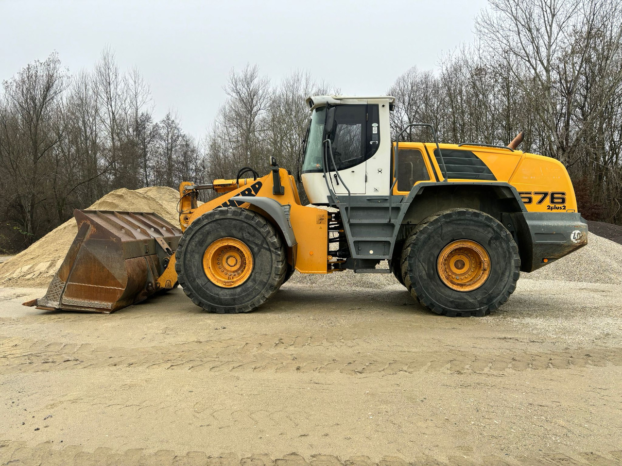 Liebherr L 576 2plus2 - اللودر بعجل: صور 1 Liebherr L 576 2plus2 - اللودر بعجل: صور 1