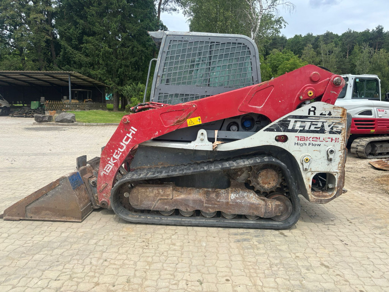 Takeuchi TL 12 V-2 - Engine defektive - شيول صغير: صور 1 Takeuchi TL 12 V-2 - Engine defektive - شيول صغير: صور 1