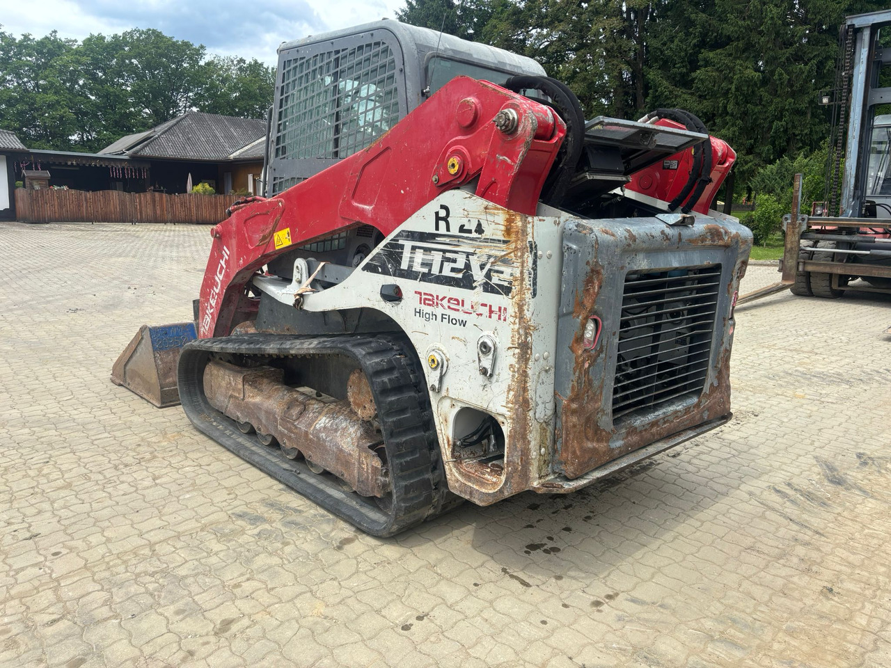 Takeuchi TL 12 V-2 - Engine defektive - شيول صغير: صور 5 Takeuchi TL 12 V-2 - Engine defektive - شيول صغير: صور 5