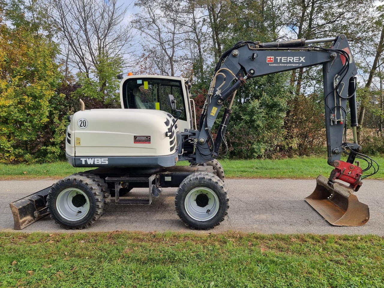 Terex TW 85 - حفارة على عجلات: صور 2 Terex TW 85 - حفارة على عجلات: صور 2