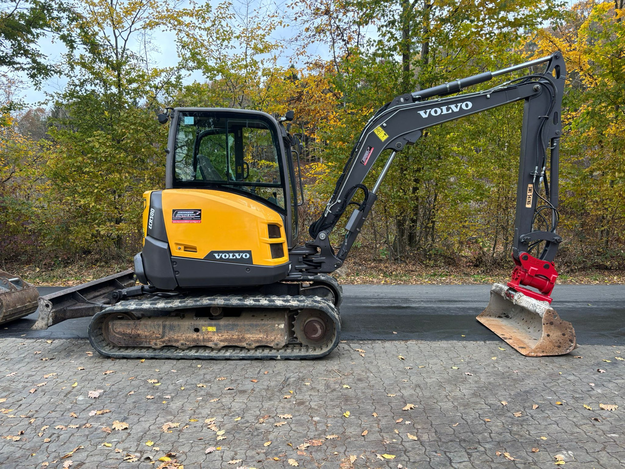 VOLVO ECR 50 D - حفارة مصغرة: صور 2 VOLVO ECR 50 D - حفارة مصغرة: صور 2