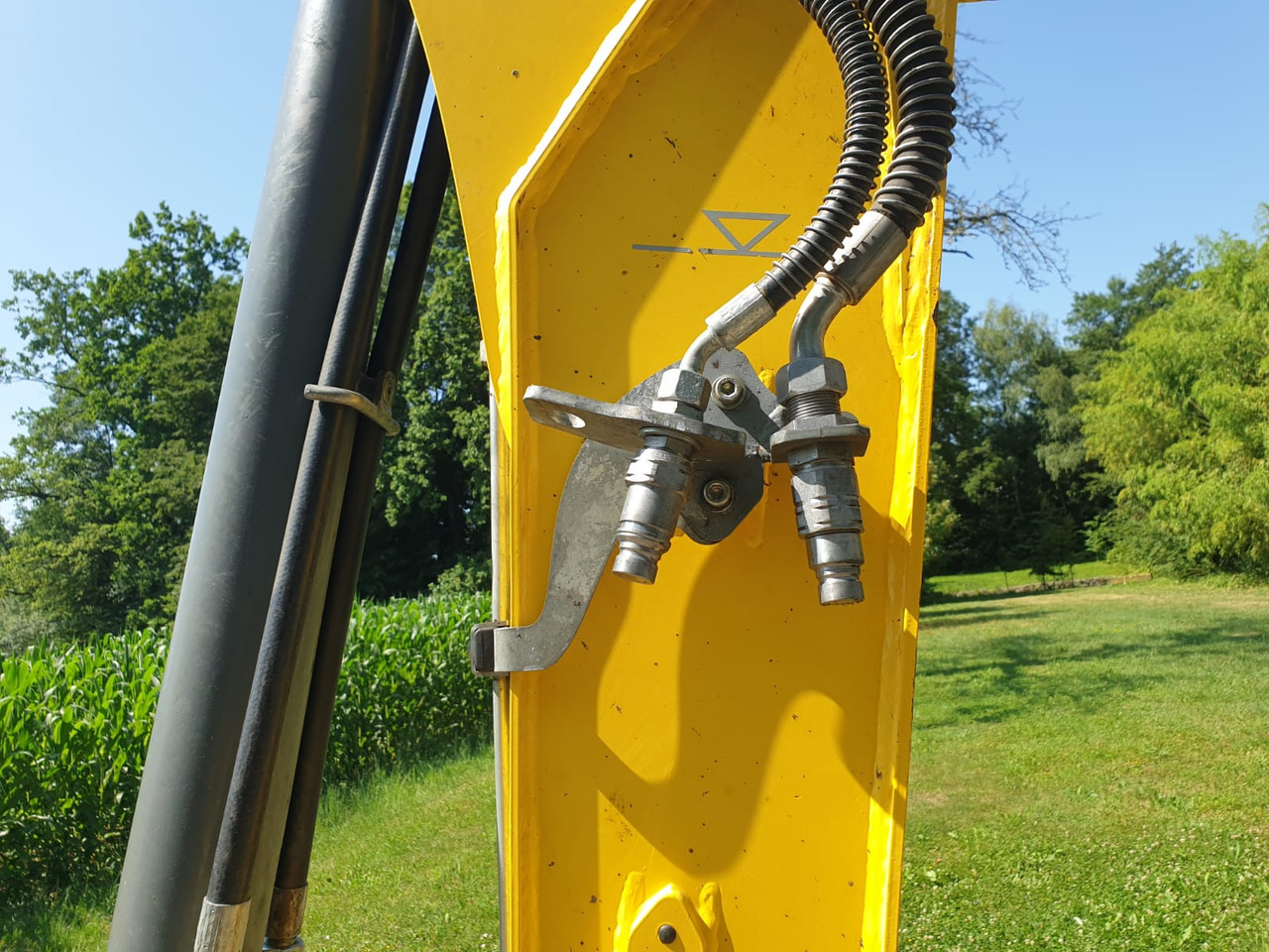 حفارة على عجلات WACKER Neuson EW 65: صور 15