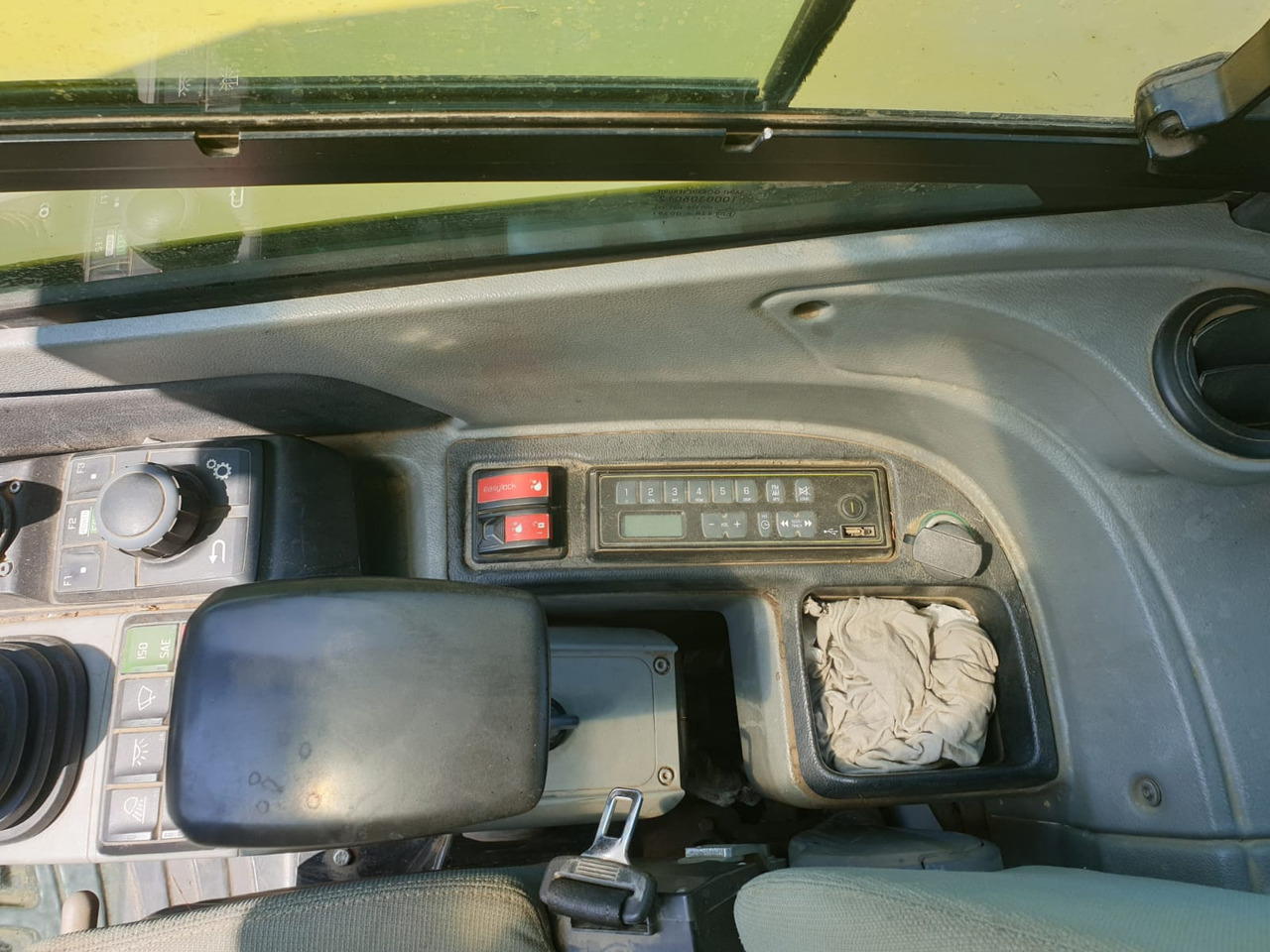 حفارة على عجلات WACKER Neuson EW 65: صور 19