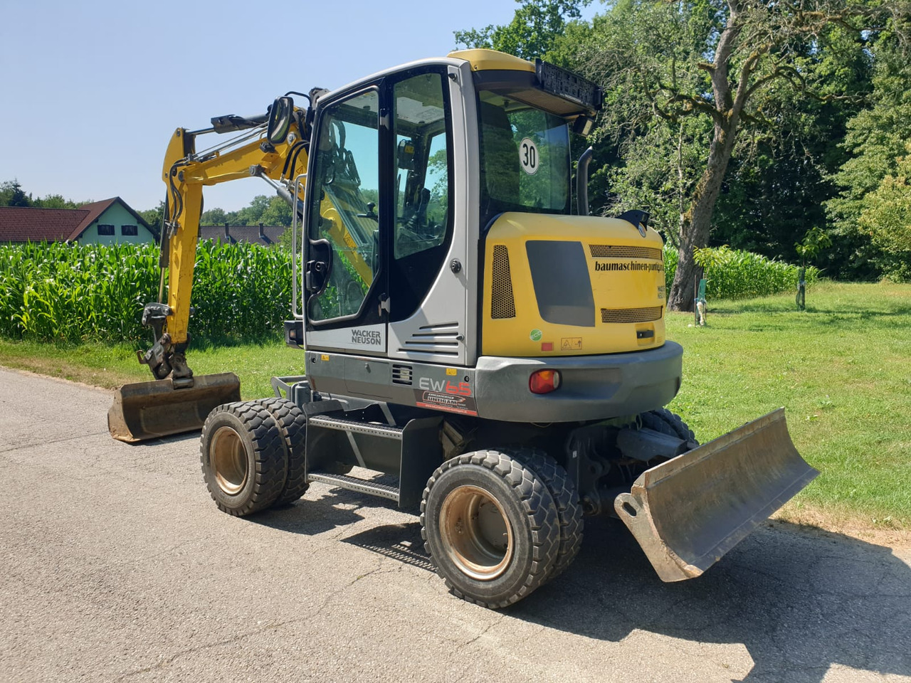 WACKER Neuson EW 65 - حفارة على عجلات: صور 5 WACKER Neuson EW 65 - حفارة على عجلات: صور 5