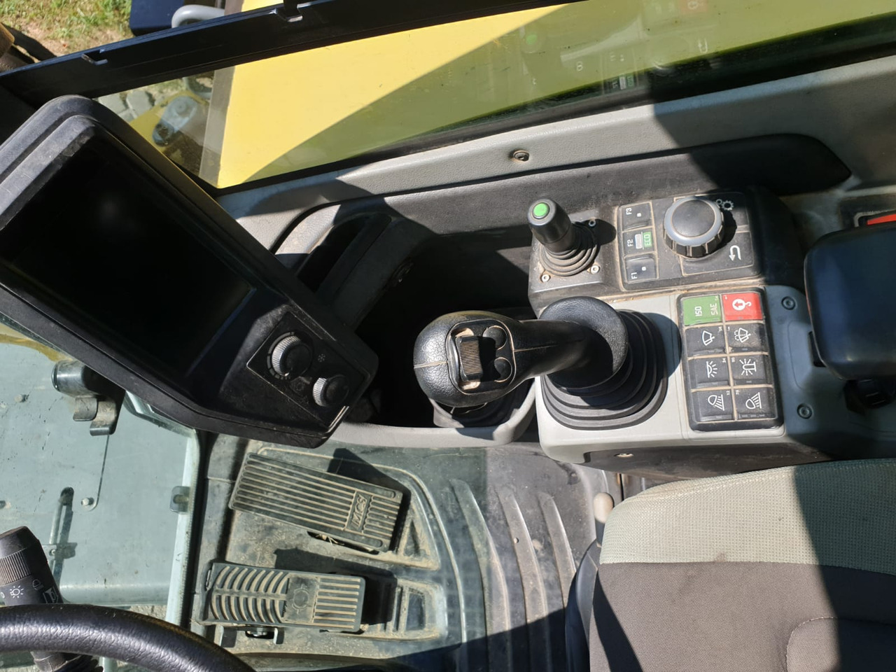 حفارة على عجلات WACKER Neuson EW 65: صور 18