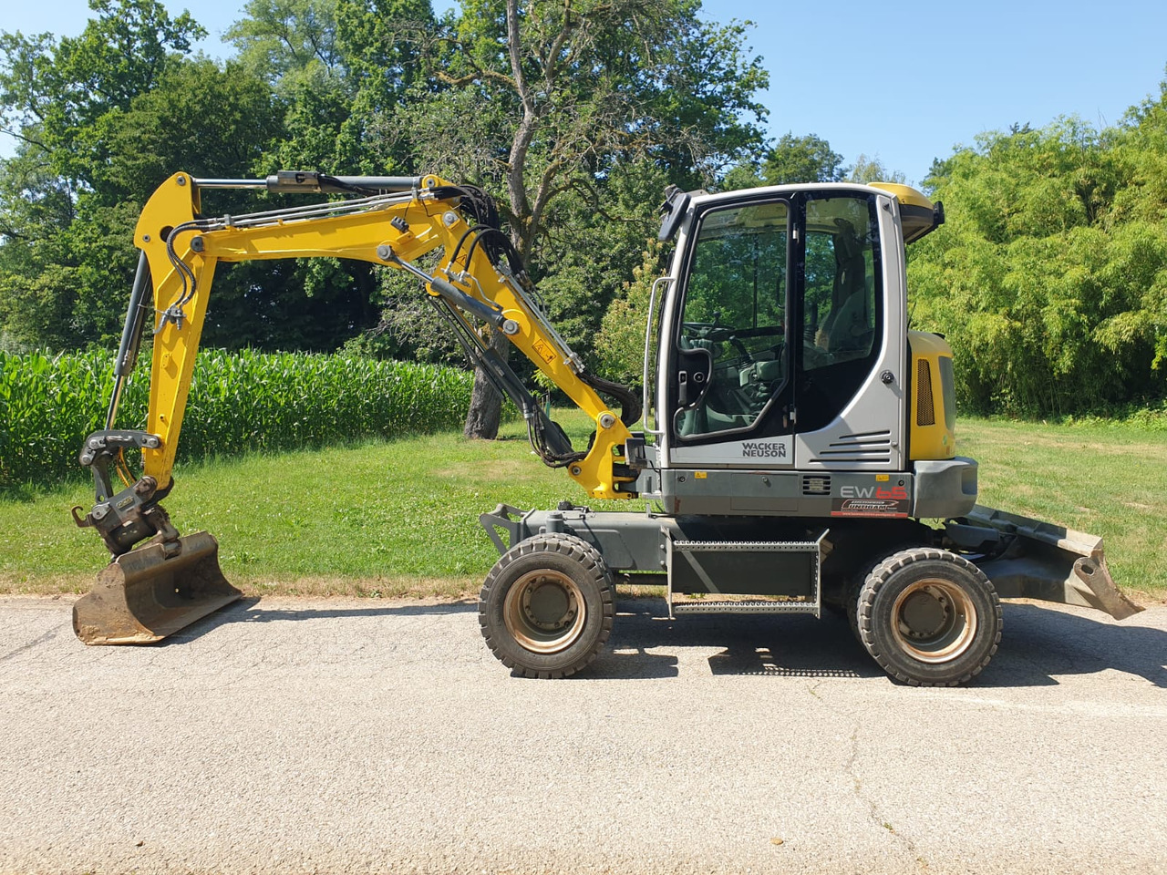 WACKER Neuson EW 65 - حفارة على عجلات: صور 1 WACKER Neuson EW 65 - حفارة على عجلات: صور 1