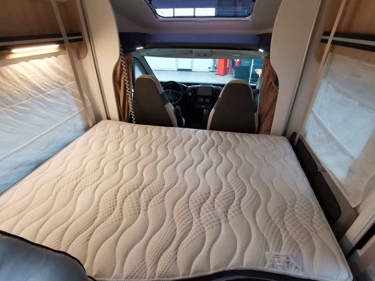 Chausson 724 ETAPE - LINE / 140PS /ZUBHÖR & CONNECT-PAKET إيجار Chausson 724 ETAPE - LINE / 140PS /ZUBHÖR & CONNECT-PAKET: صور 18