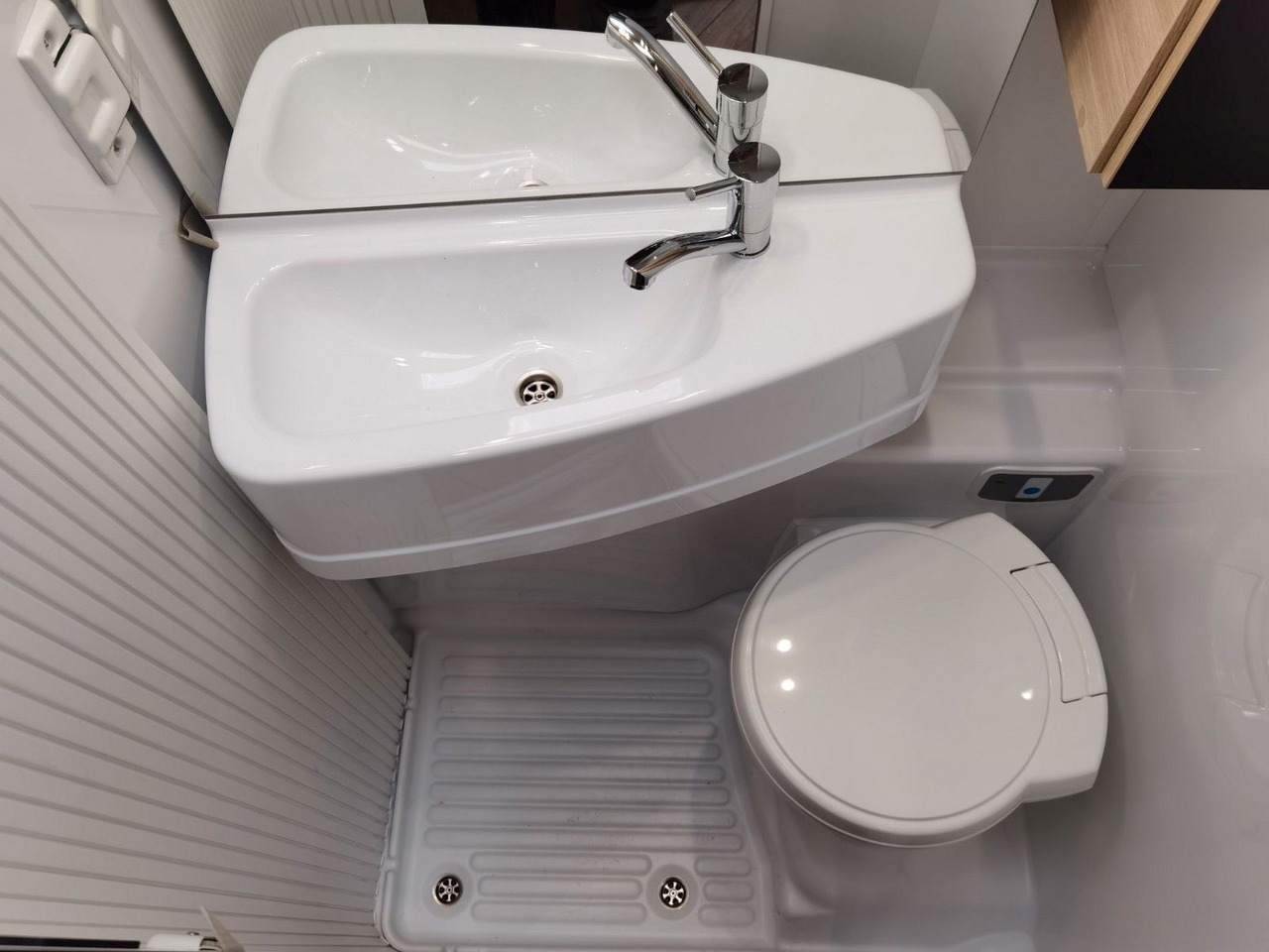 Chausson S 697 SPORT LINE / - 2026 - / FORD 165PS-8G إيجار Chausson S 697 SPORT LINE / - 2026 - / FORD 165PS-8G: صور 20