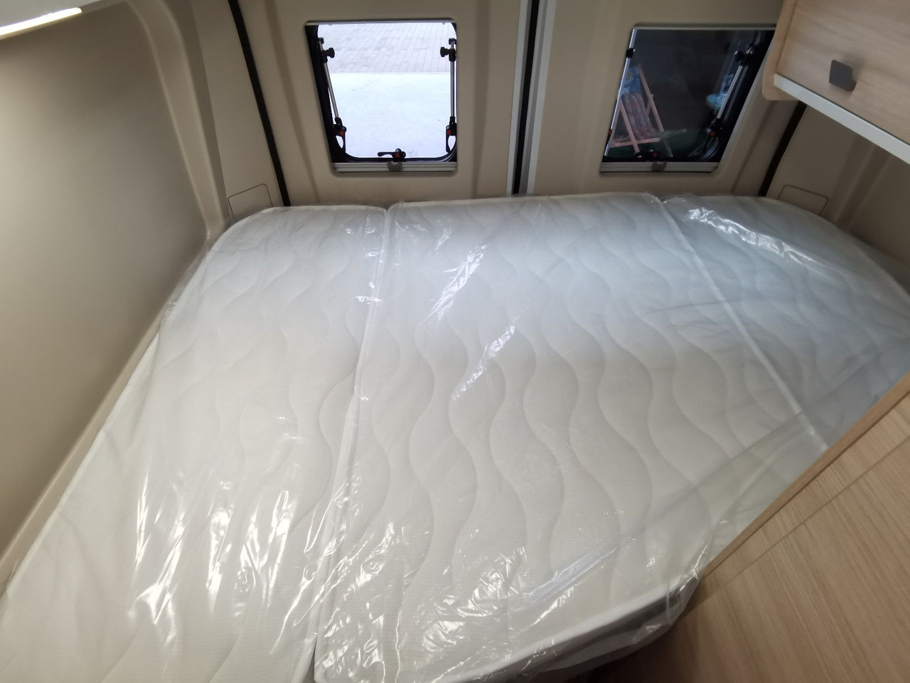 Chausson V594 S FIRST LINE / ZUBEHÖR & LOOK -PAKET/ 5.41M إيجار Chausson V594 S FIRST LINE / ZUBEHÖR & LOOK -PAKET/ 5.41M: صور 16