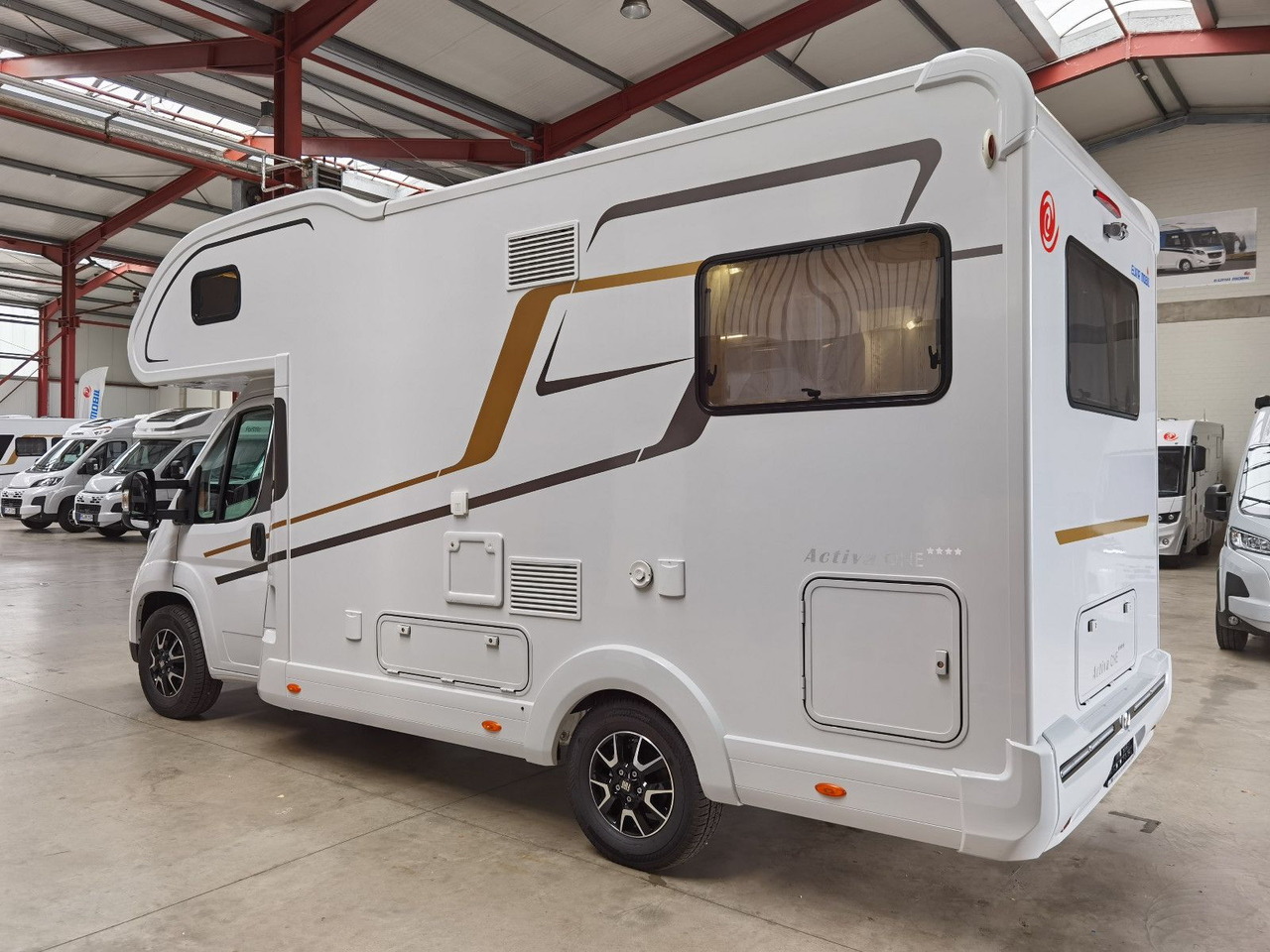 Eura Mobil ACTIVA ONE 650 HS /-2025-/ HECKSITZ&EINZELBETTEN - موتر هوم سقف عالي: صور 5 Eura Mobil ACTIVA ONE 650 HS /-2025-/ HECKSITZ&EINZELBETTEN - موتر هوم سقف عالي: صور 5