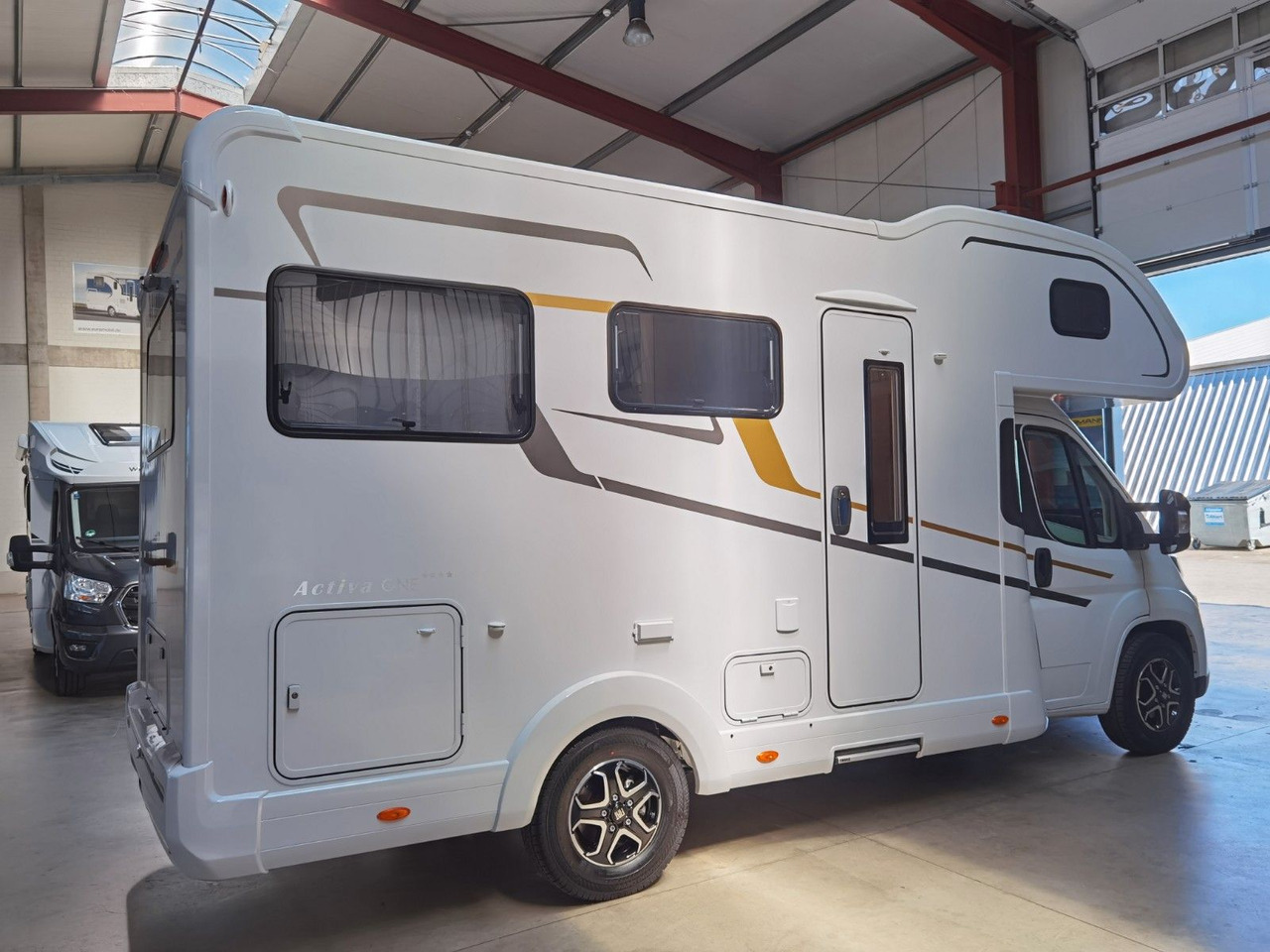 Eura Mobil ACTIVA ONE 650 HS /MODELL 2025/ HECKSITZGRUPPE - موتر هوم سقف عالي: صور 4 Eura Mobil ACTIVA ONE 650 HS /MODELL 2025/ HECKSITZGRUPPE - موتر هوم سقف عالي: صور 4
