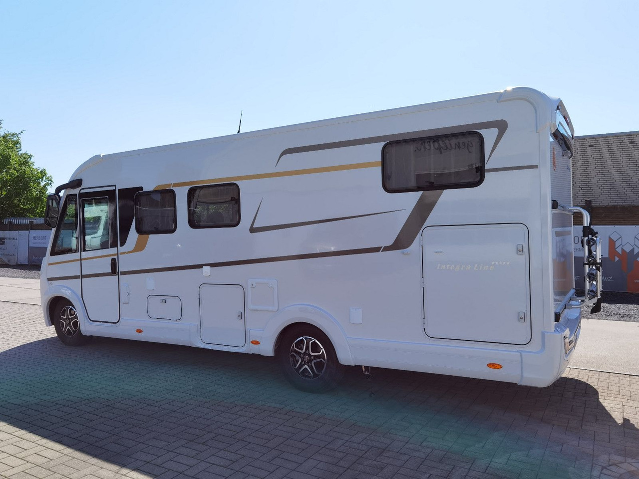 Eura Mobil INTEGRA LINE 720 EF / 180PS-9G 40H /EINZELBETTEN - موتر هوم متكامل: صور 5 Eura Mobil INTEGRA LINE 720 EF / 180PS-9G 40H /EINZELBETTEN - موتر هوم متكامل: صور 5