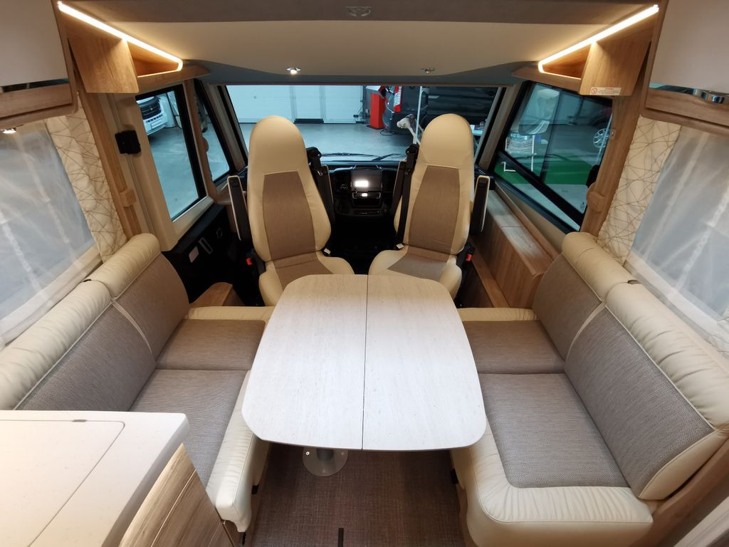 موتر هوم متكامل Eura Mobil INTEGRA LINE 720 EF/180PS/EINZELBETTEN & HUBBETT: صور 12