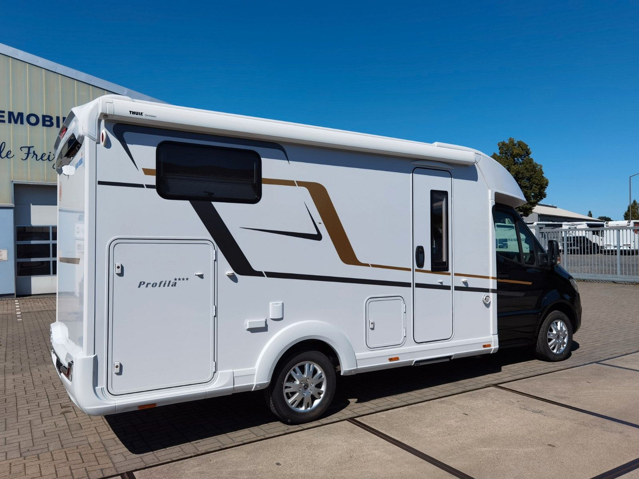 Eura Mobil PROFILA T 696 EB /-2025-/ S-PAKET / EINZELBETTEN - موتر هوم شبه متكامل: صور 4 Eura Mobil PROFILA T 696 EB /-2025-/ S-PAKET / EINZELBETTEN - موتر هوم شبه متكامل: صور 4