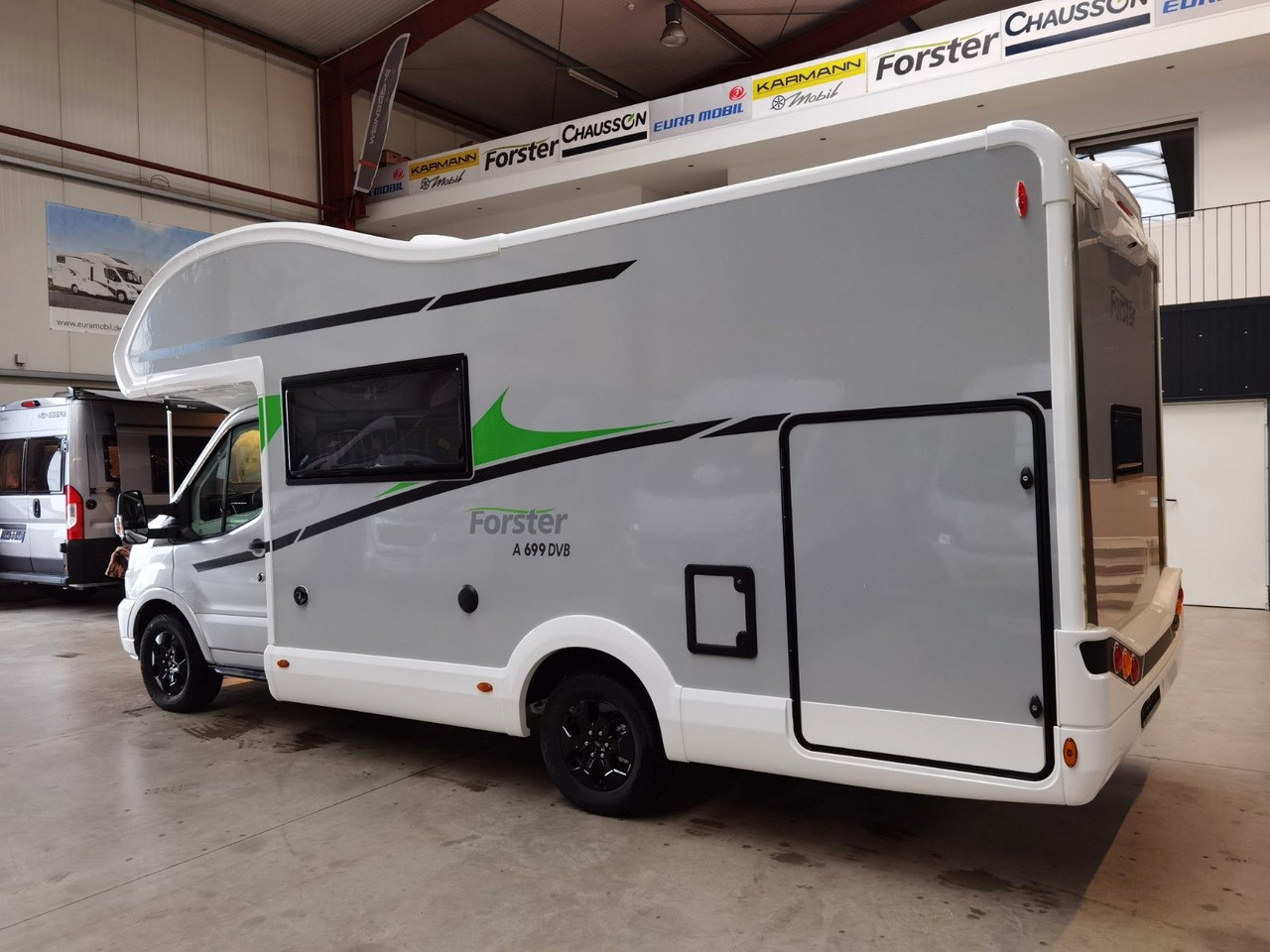 Forster A 699 DVB / -2026- / 165PS-8G AUTOMATIK - موتر هوم سقف عالي: صور 5 Forster A 699 DVB / -2026- / 165PS-8G AUTOMATIK - موتر هوم سقف عالي: صور 5