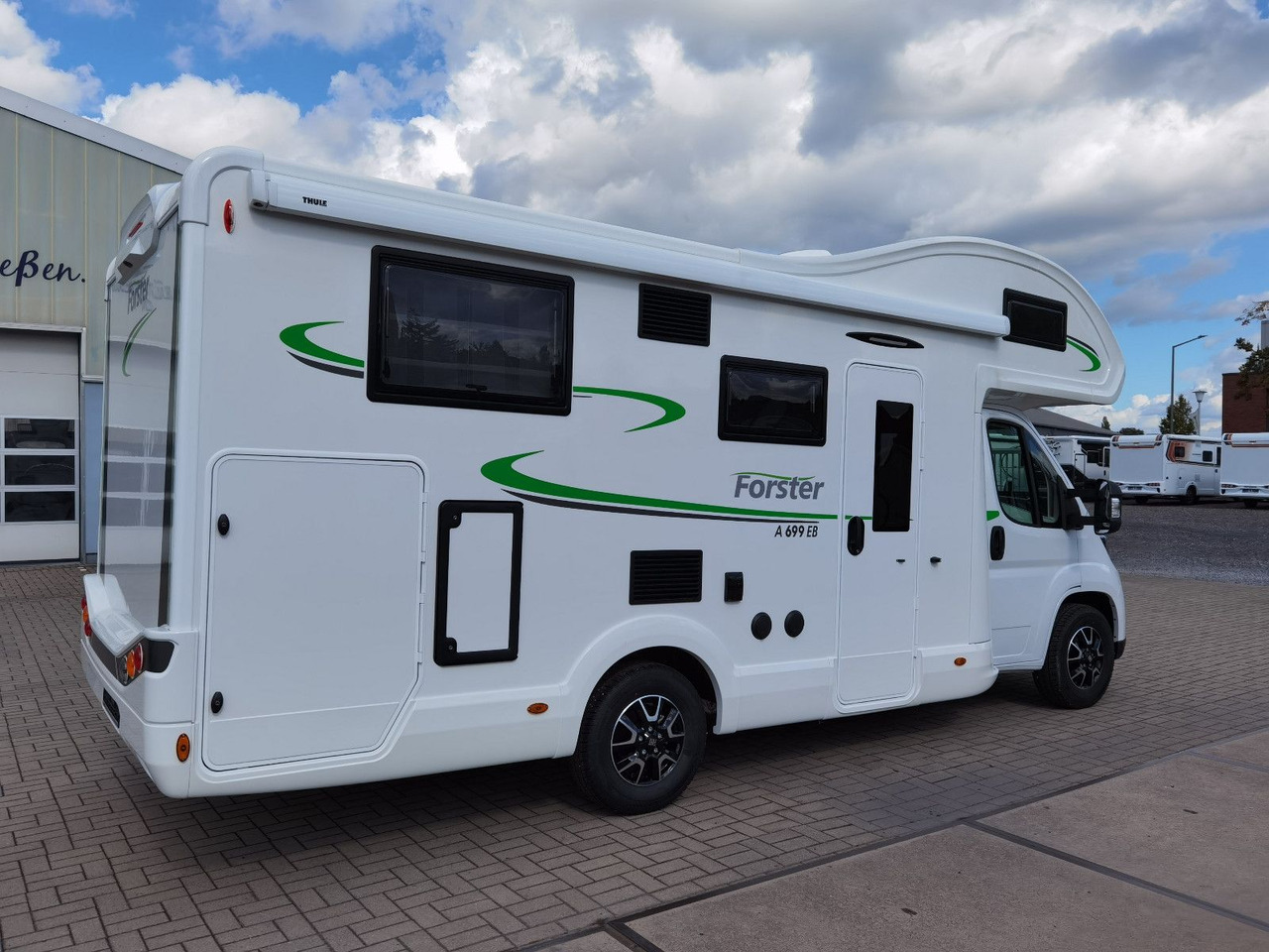 Forster A 699 EB / -2025- / 140PS/ EINZELBETTEN & GARAGE - موتر هوم سقف عالي: صور 4 Forster A 699 EB / -2025- / 140PS/ EINZELBETTEN & GARAGE - موتر هوم سقف عالي: صور 4
