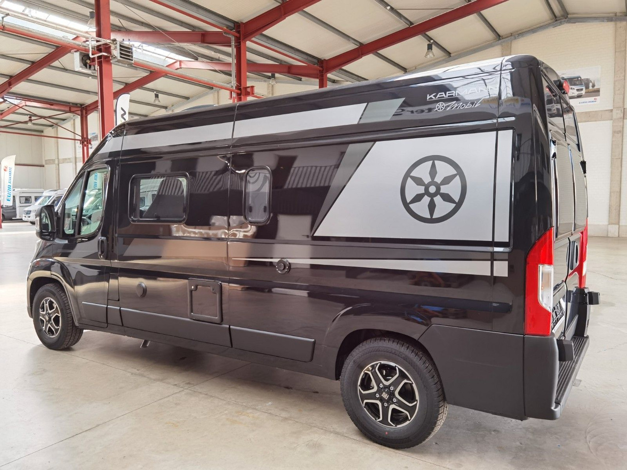 Karmann DAVIS 600 LIFESTYLE / MODELL 2026 / 8G.AUTOMATIK - كرفان فان: صور 5 Karmann DAVIS 600 LIFESTYLE / MODELL 2026 / 8G.AUTOMATIK - كرفان فان: صور 5