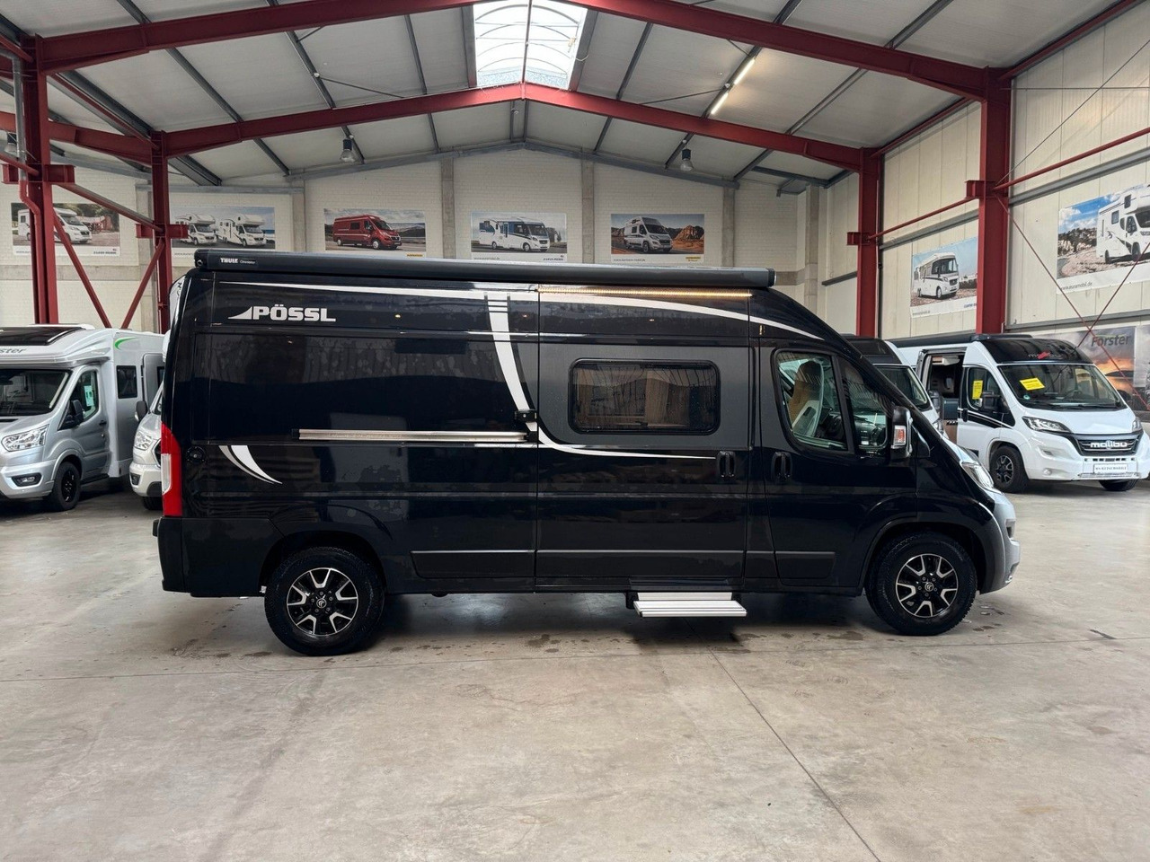 Pössl 2WIN R PLUS / 165PS / 1.HAND / AHK / NAVI / ALU. - كرفان فان: صور 5 Pössl 2WIN R PLUS / 165PS / 1.HAND / AHK / NAVI / ALU. - كرفان فان: صور 5