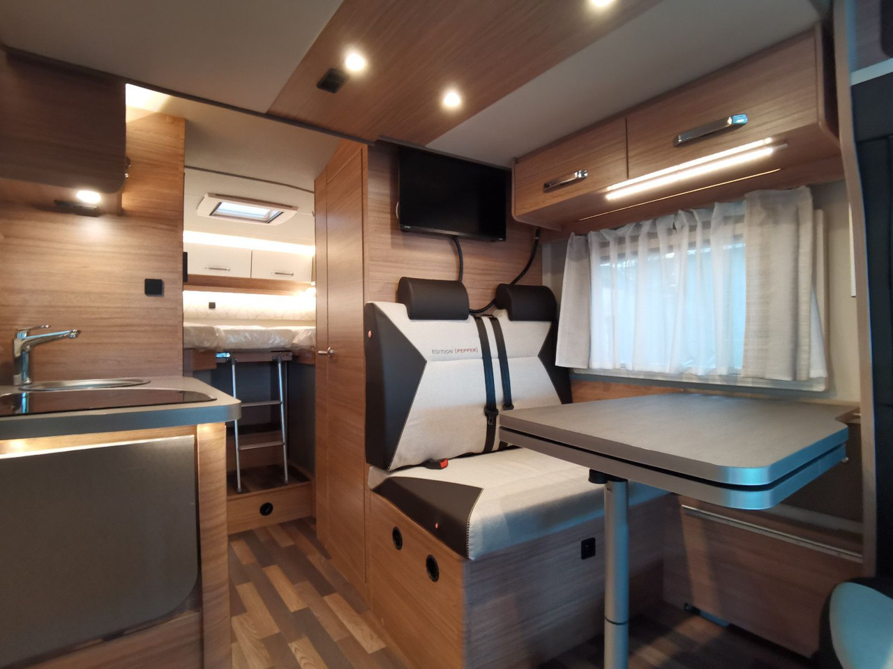 جديد موتر هوم شبه متكامل Weinsberg CARACOMPACT SUITE 640 MEG PEPPER / - MODELL 2025 Weinsberg CARACOMPACT SUITE 640 MEG PEPPER / - MODELL 2025: صور 11