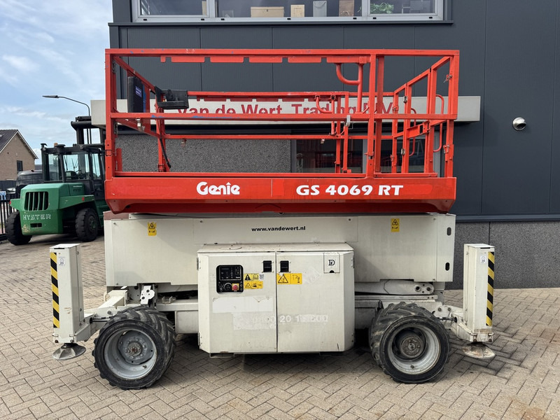 Genie GS 4069 RT Hoogwerker / Arbeitsbuhne 14mtr werkhoogte 4x4 Kubota DIESEL 2014 - رافعات مقصية: صور 1 Genie GS 4069 RT Hoogwerker / Arbeitsbuhne 14mtr werkhoogte 4x4 Kubota DIESEL 2014 - رافعات مقصية: صور 1
