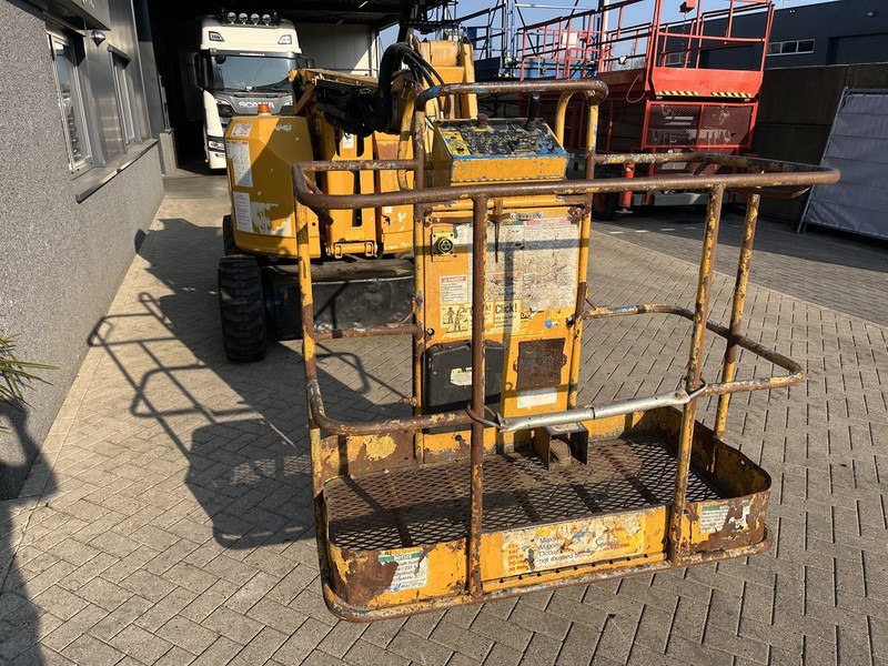 Genie Z-34/22 Knikarmhoogwerker 12.5M werkhoogte 4X4 Kubota Diesel 2002 - رافعات سلة مفصلية: صور 5 Genie Z-34/22 Knikarmhoogwerker 12.5M werkhoogte 4X4 Kubota Diesel 2002 - رافعات سلة مفصلية: صور 5
