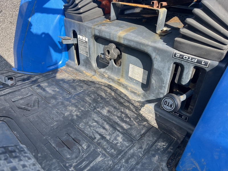 جرار صغير Iseki TA 275 F: صور 12