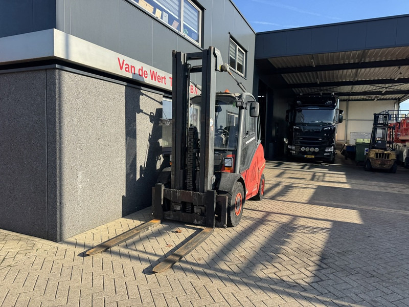 Linde H50D Triplo 580 Freelift / 3e / 4e Functie VW Diesel 2007 - رافعة شوكية ديزل: صور 3 Linde H50D Triplo 580 Freelift / 3e / 4e Functie VW Diesel 2007 - رافعة شوكية ديزل: صور 3
