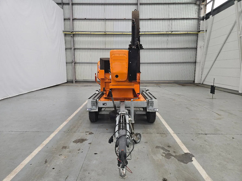 VANDAELE TV2740D 300 uren/hours/heurs/stunden - NIEUW-NEU-NEW Condition - ماكينة تقطيع الأغصان: صور 4 VANDAELE TV2740D 300 uren/hours/heurs/stunden - NIEUW-NEU-NEW Condition - ماكينة تقطيع الأغصان: صور 4