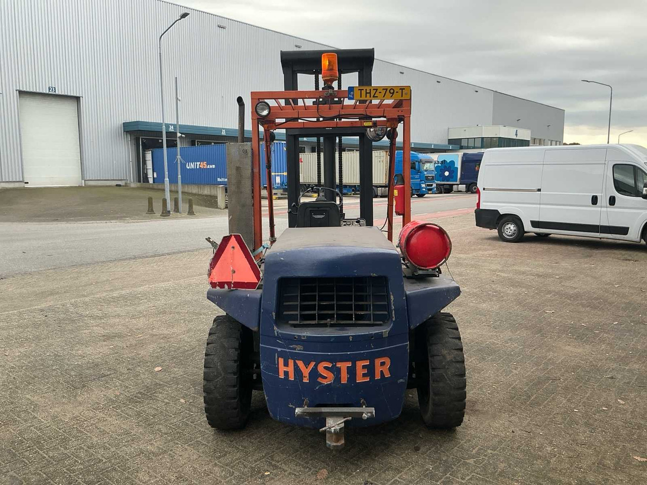 1981 HYSTER H130F FORKLIFT - رافعة شوكية: صور 4 1981 HYSTER H130F FORKLIFT - رافعة شوكية: صور 4