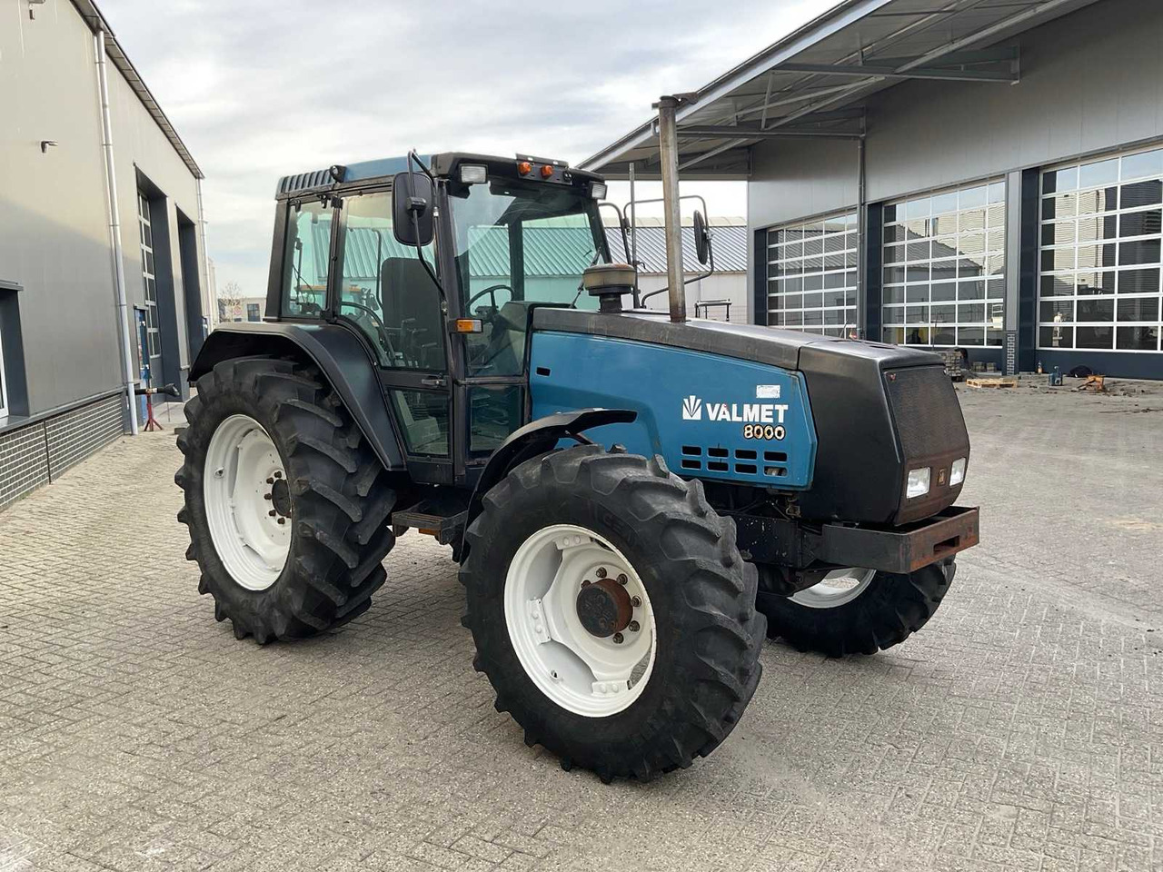 1993 VALMET 8000 HI-TROL FOUR WHEEL DRIVE FARM TRACTOR - جرار: صور 4 1993 VALMET 8000 HI-TROL FOUR WHEEL DRIVE FARM TRACTOR - جرار: صور 4