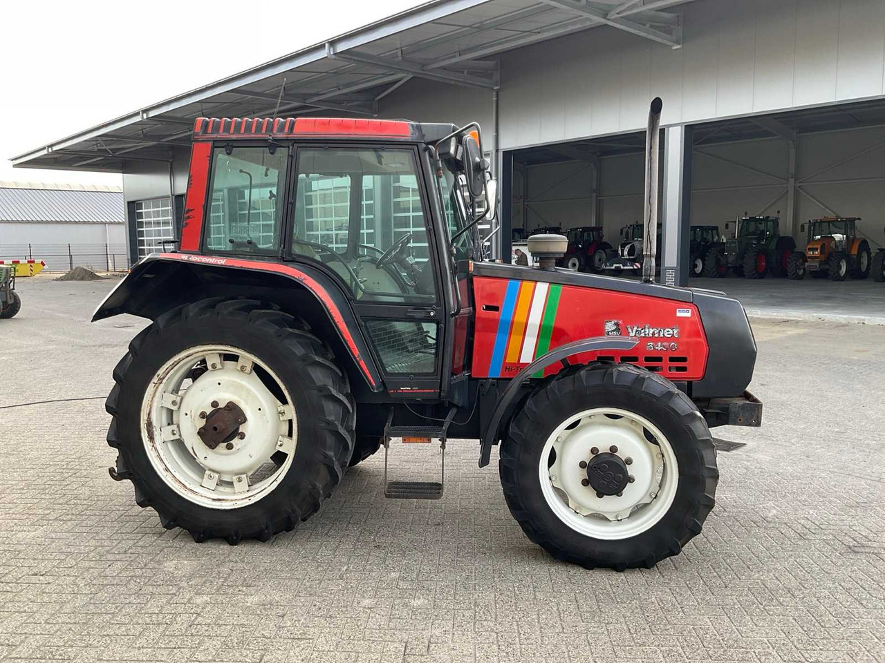 1996 VALMET 6400 HI-TROL ALL-WHEEL DRIVE FARM TRACTOR - جرار: صور 5 1996 VALMET 6400 HI-TROL ALL-WHEEL DRIVE FARM TRACTOR - جرار: صور 5