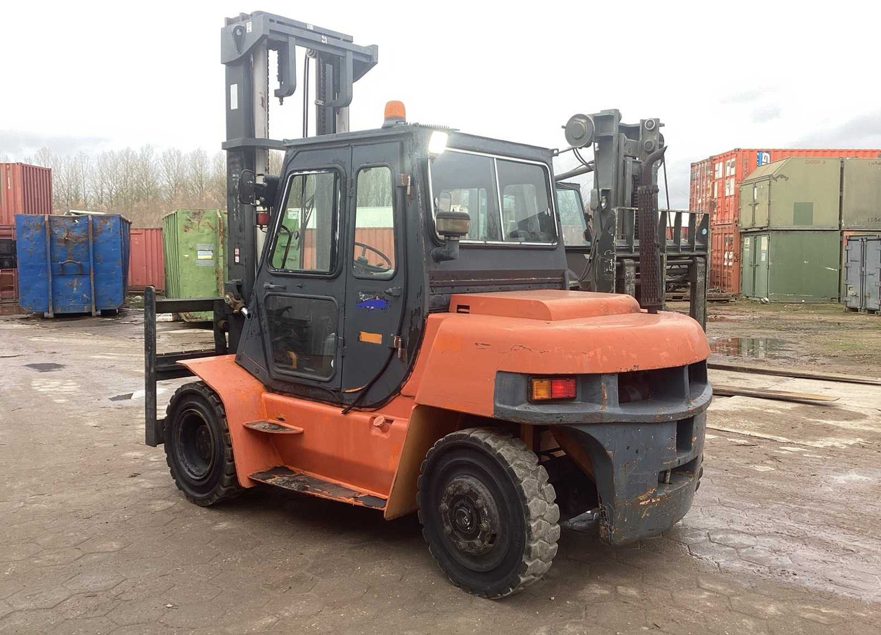 1997 CLARCK SF 60 D FORKLIFT - رافعة شوكية: صور 4 1997 CLARCK SF 60 D FORKLIFT - رافعة شوكية: صور 4
