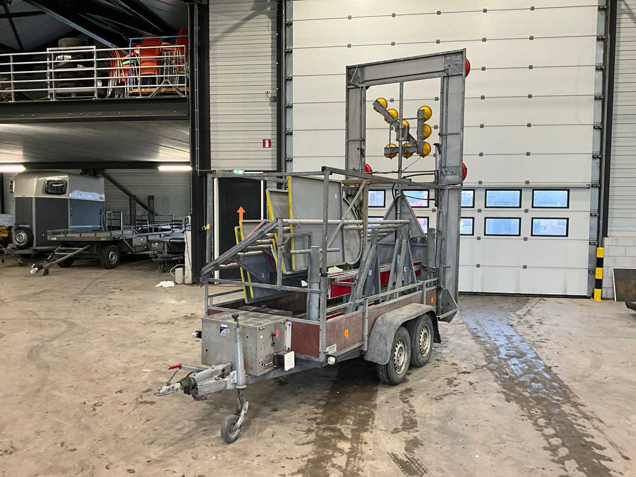 2000 ANSSEMS BS-2000 ARROW TRUCK TRAILER - مقطورة: صور 1 2000 ANSSEMS BS-2000 ARROW TRUCK TRAILER - مقطورة: صور 1