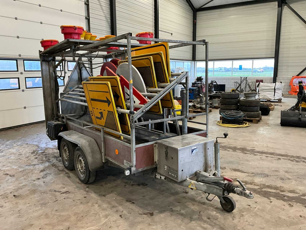 2000 ANSSEMS BS-2000 ARROW TRUCK TRAILER - مقطورة: صور 3 2000 ANSSEMS BS-2000 ARROW TRUCK TRAILER - مقطورة: صور 3