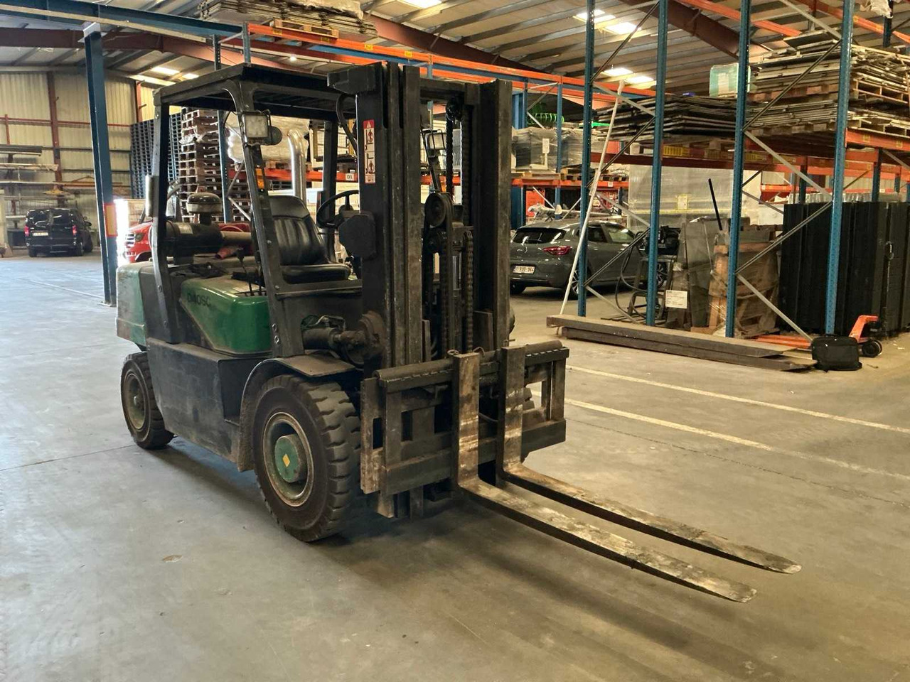 2001 DAEWOO D40SC-2 FORKLIFT - رافعة شوكية: صور 3 2001 DAEWOO D40SC-2 FORKLIFT - رافعة شوكية: صور 3