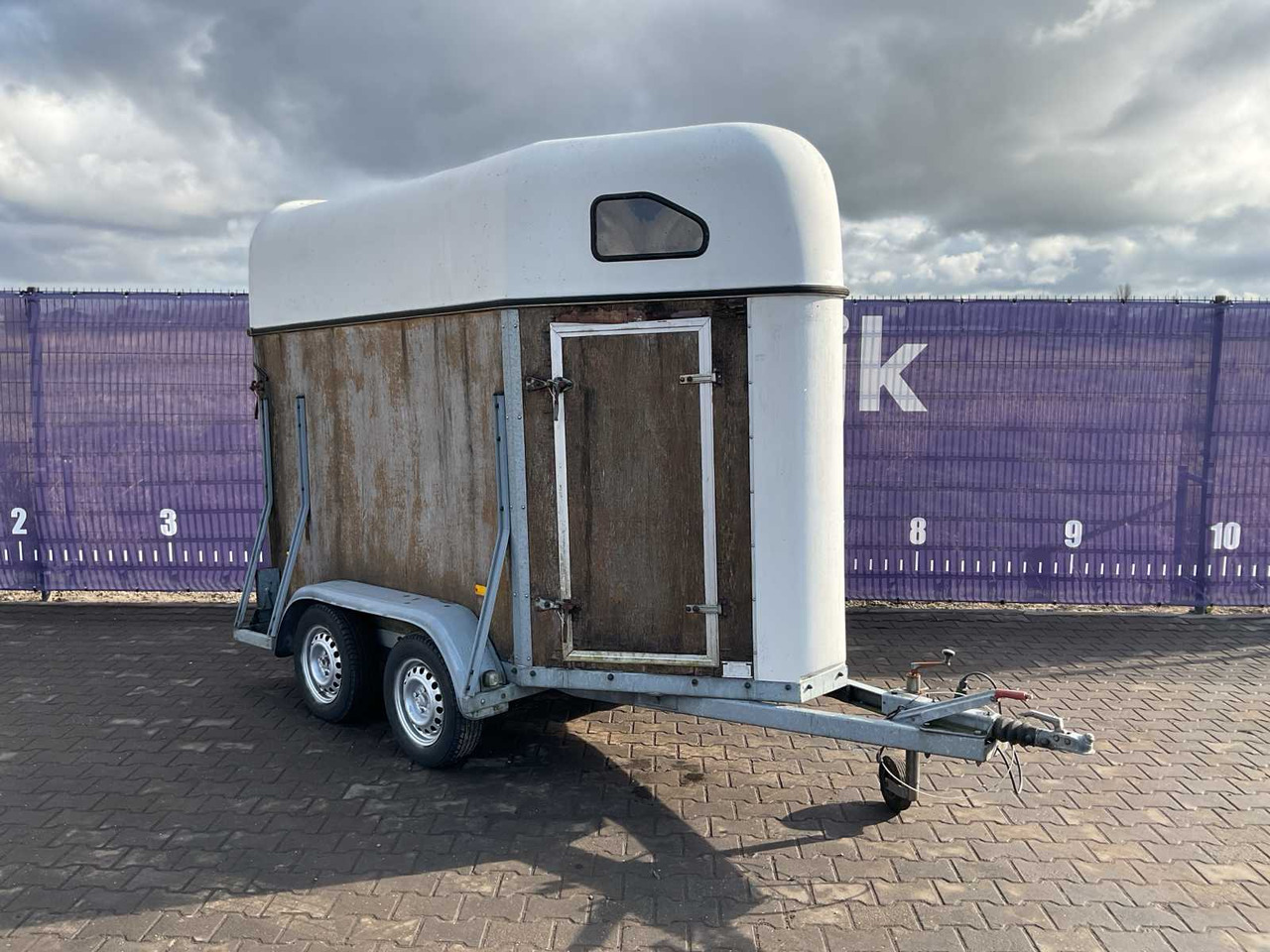 2001 - HOTRARIJS - VT - HORSE TRAILER - مقطورة: صور 2 2001 - HOTRARIJS - VT - HORSE TRAILER - مقطورة: صور 2