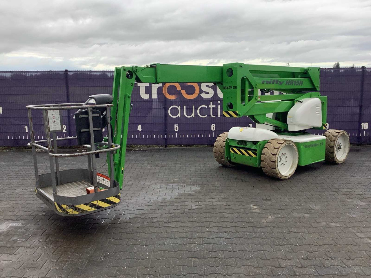 2001 - NIFTY - HR15N HYBRID - AERIAL PLATFORM - منصات هيدروليكية متنقلة: صور 1 2001 - NIFTY - HR15N HYBRID - AERIAL PLATFORM - منصات هيدروليكية متنقلة: صور 1