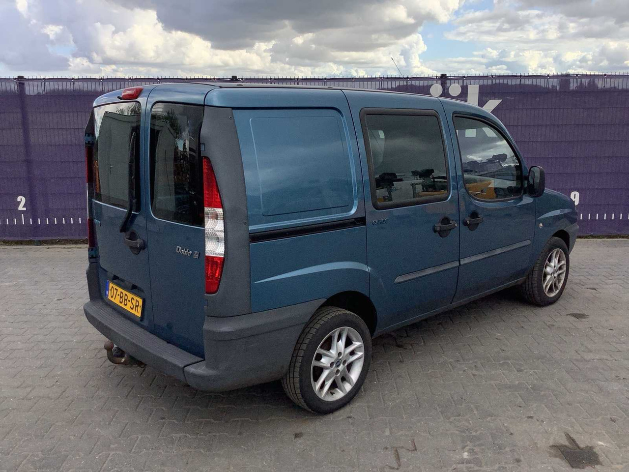 2002 - FIAT - DOBLÒ - 1.9 JTD - COMMERCIAL VEHICLE - الشاحنات الصغيرة: صور 4 2002 - FIAT - DOBLÒ - 1.9 JTD - COMMERCIAL VEHICLE - الشاحنات الصغيرة: صور 4