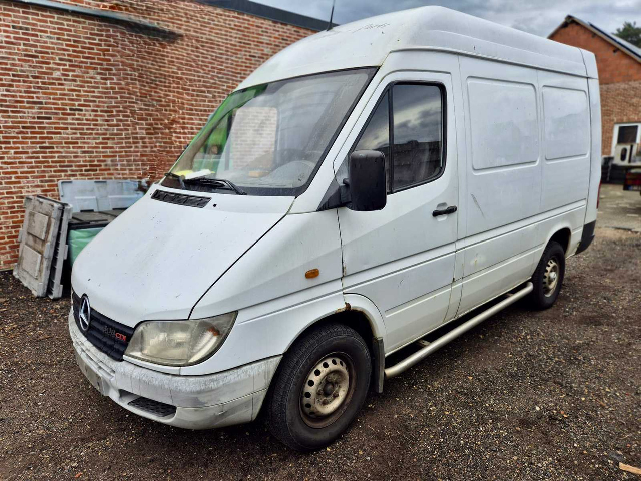2002 MERCEDES-BENZ SPRINTER - الشاحنات الصغيرة: صور 1 2002 MERCEDES-BENZ SPRINTER - الشاحنات الصغيرة: صور 1