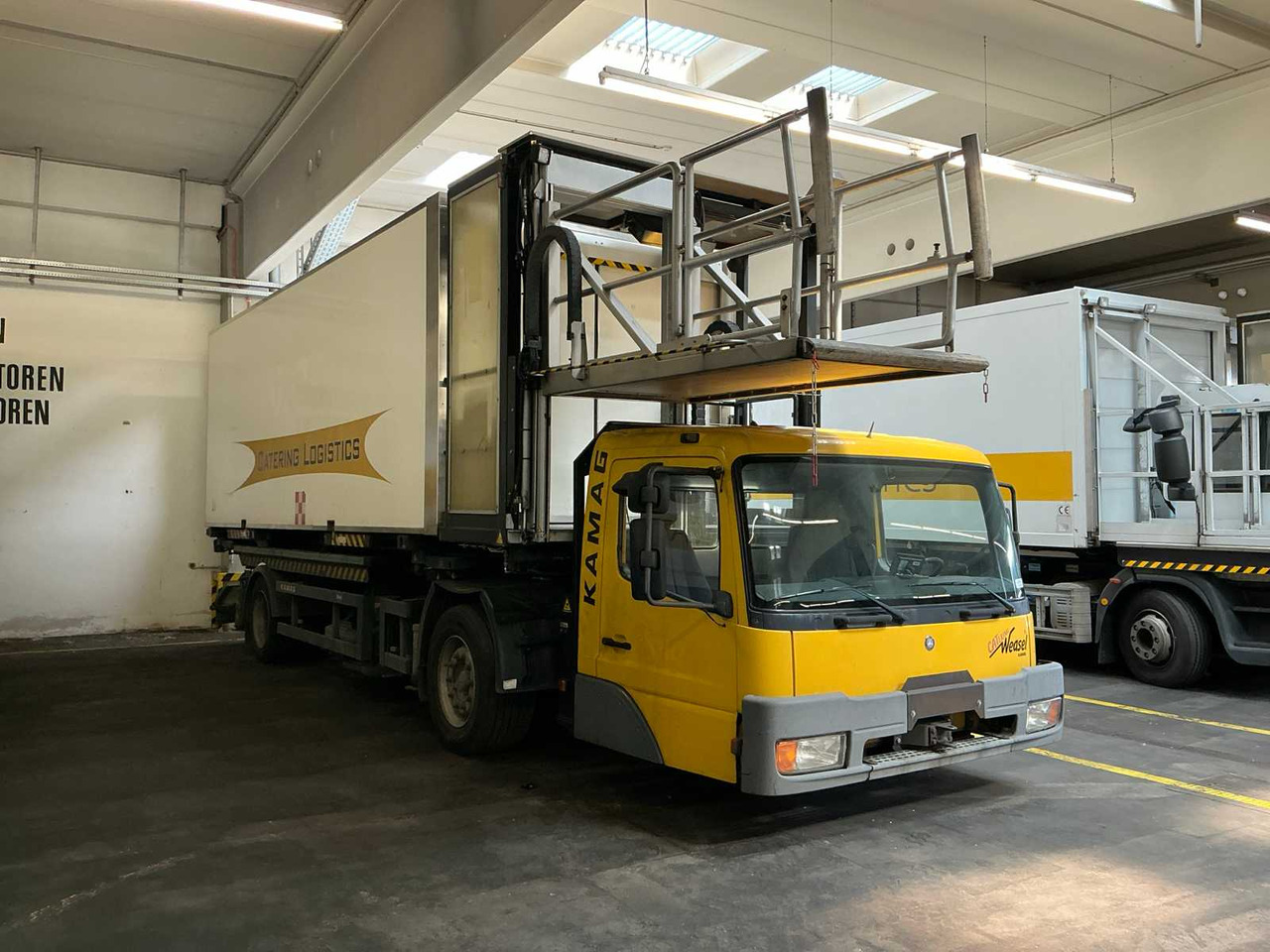 2002 MERCEDES-BENZ WBC22 CATERING TRUCK - شاحنة: صور 2 2002 MERCEDES-BENZ WBC22 CATERING TRUCK - شاحنة: صور 2