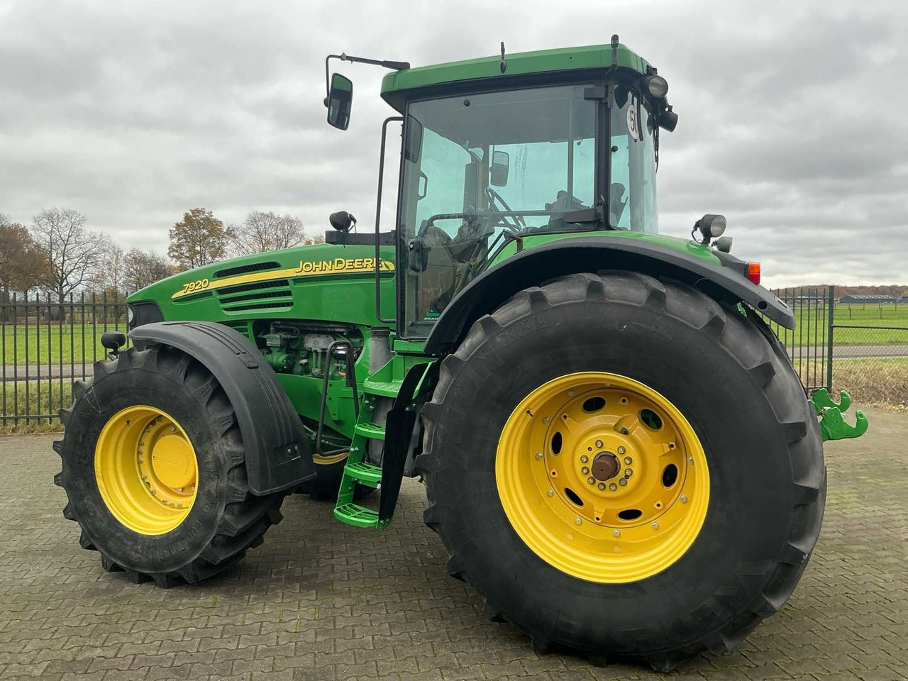 2004 JOHN DEERE 7920 ALL-WHEEL DRIVE FARM TRACTOR - جرار: صور 5 2004 JOHN DEERE 7920 ALL-WHEEL DRIVE FARM TRACTOR - جرار: صور 5