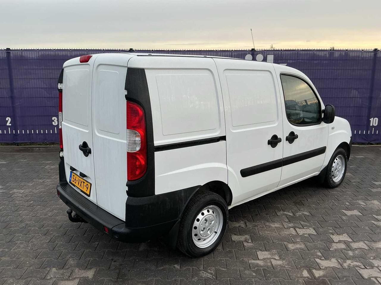 2008 - FIAT - DOBLÒ - 1.6 CNG/PETROL COMFORT - COMMERCIAL VEHICLE - الشاحنات الصغيرة: صور 4 2008 - FIAT - DOBLÒ - 1.6 CNG/PETROL COMFORT - COMMERCIAL VEHICLE - الشاحنات الصغيرة: صور 4