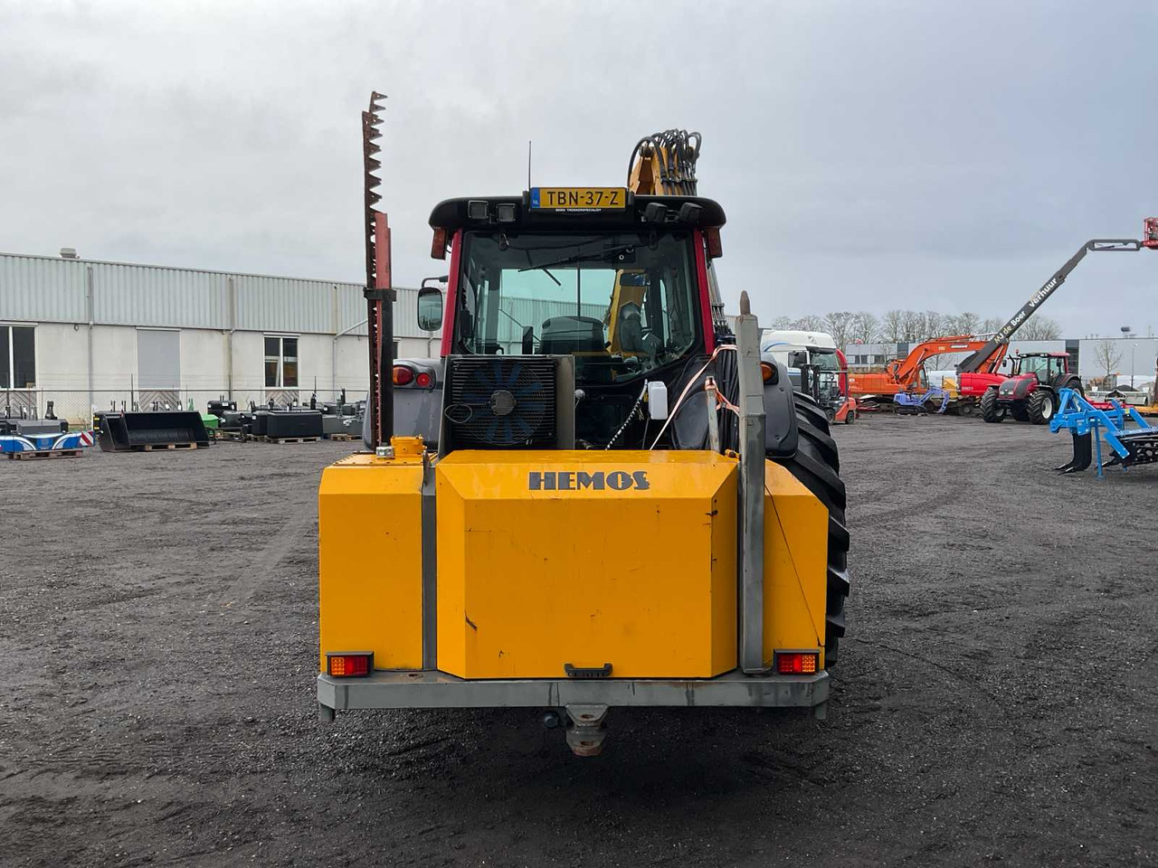 2008 VALTRA N121 HITECH FOUR WHEEL DRIVE FARM TRACTOR - جرار: صور 4 2008 VALTRA N121 HITECH FOUR WHEEL DRIVE FARM TRACTOR - جرار: صور 4