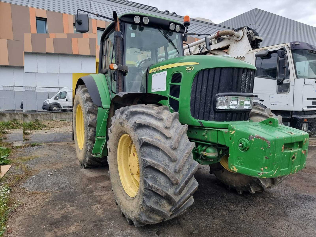 2009 -JOHN DEERE - 7430 MW2 CD44 - 4-WHEEL DRIVE TRACTOR - جرار: صور 2 2009 -JOHN DEERE - 7430 MW2 CD44 - 4-WHEEL DRIVE TRACTOR - جرار: صور 2