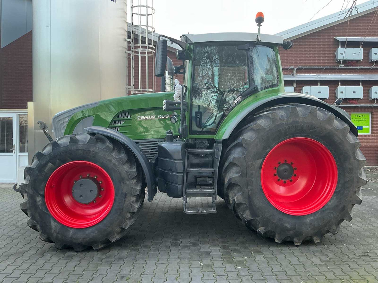 2010 FENDT 930 VARIO ALL-WHEEL DRIVE FARM TRACTOR - جرار: صور 2 2010 FENDT 930 VARIO ALL-WHEEL DRIVE FARM TRACTOR - جرار: صور 2
