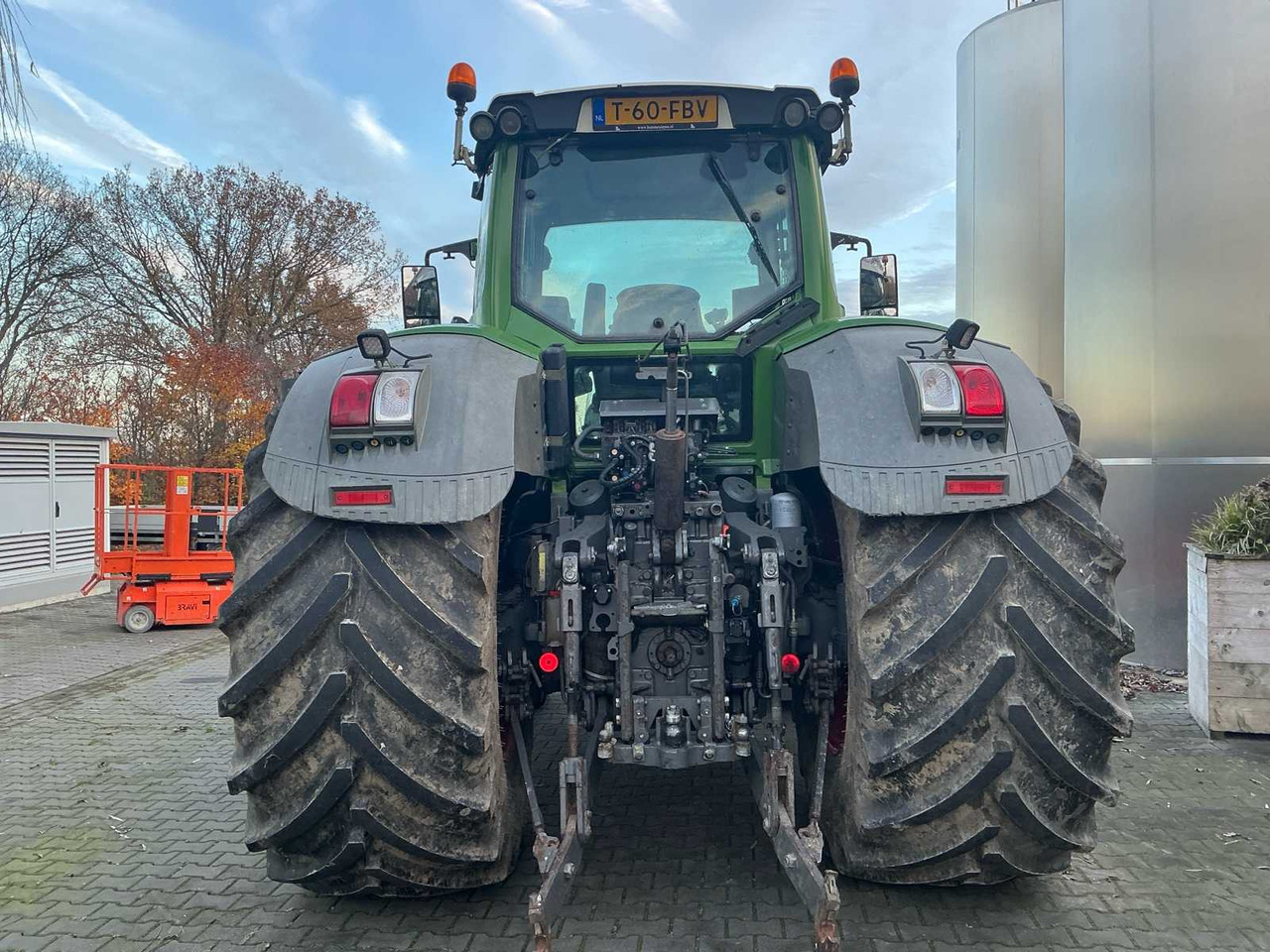 2010 FENDT 930 VARIO ALL-WHEEL DRIVE FARM TRACTOR - جرار: صور 4 2010 FENDT 930 VARIO ALL-WHEEL DRIVE FARM TRACTOR - جرار: صور 4