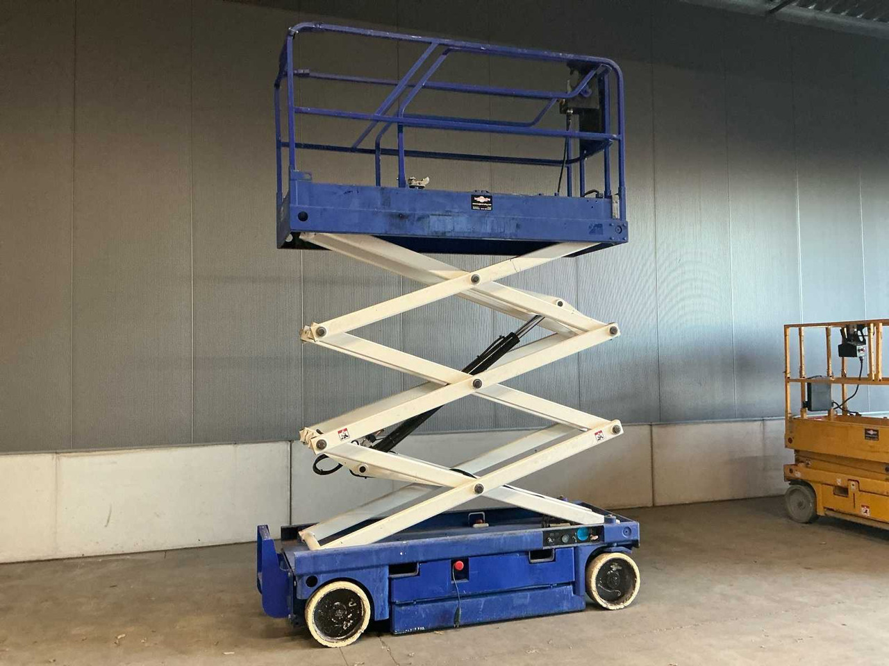 منصات هيدروليكية متنقلة 2011 HAULOTTE COMPACT 8 AERIAL PLATFORM: صور 6