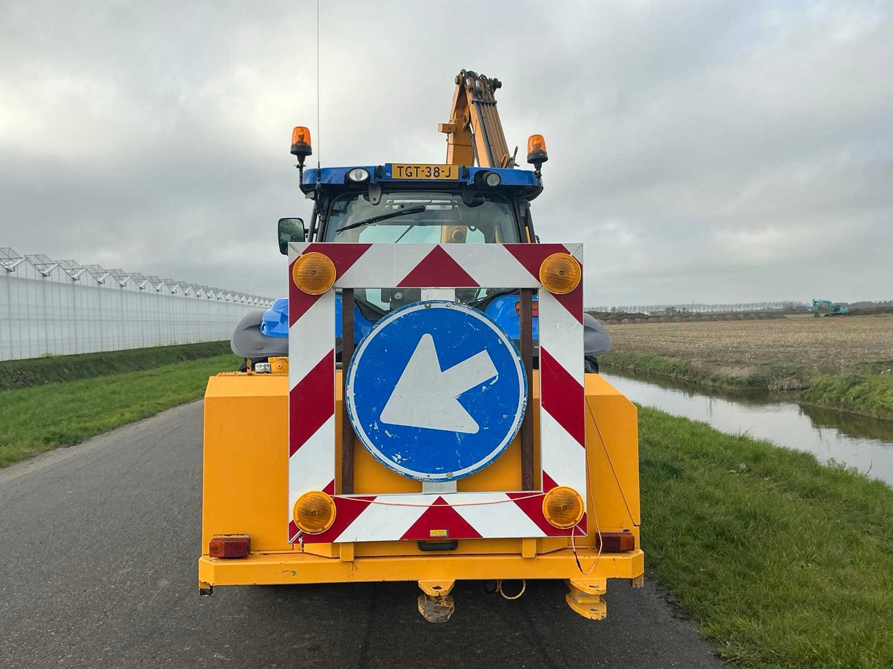 2011 NEW HOLLAND T6070 FOUR WHEEL DRIVE FARM TRACTOR - جرار: صور 4 2011 NEW HOLLAND T6070 FOUR WHEEL DRIVE FARM TRACTOR - جرار: صور 4