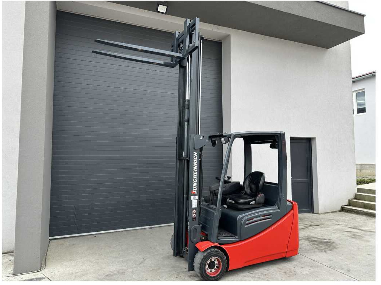 2012 JUNGHEINRICH EFG 220 FORKLIFT TRUCKS - رافعة شوكية: صور 4 2012 JUNGHEINRICH EFG 220 FORKLIFT TRUCKS - رافعة شوكية: صور 4