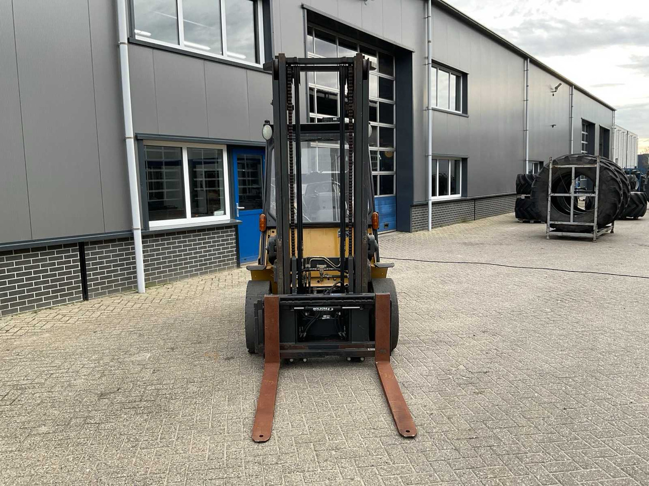 2013 CATERPILLAR DP40N FORKLIFT - رافعة شوكية: صور 2 2013 CATERPILLAR DP40N FORKLIFT - رافعة شوكية: صور 2